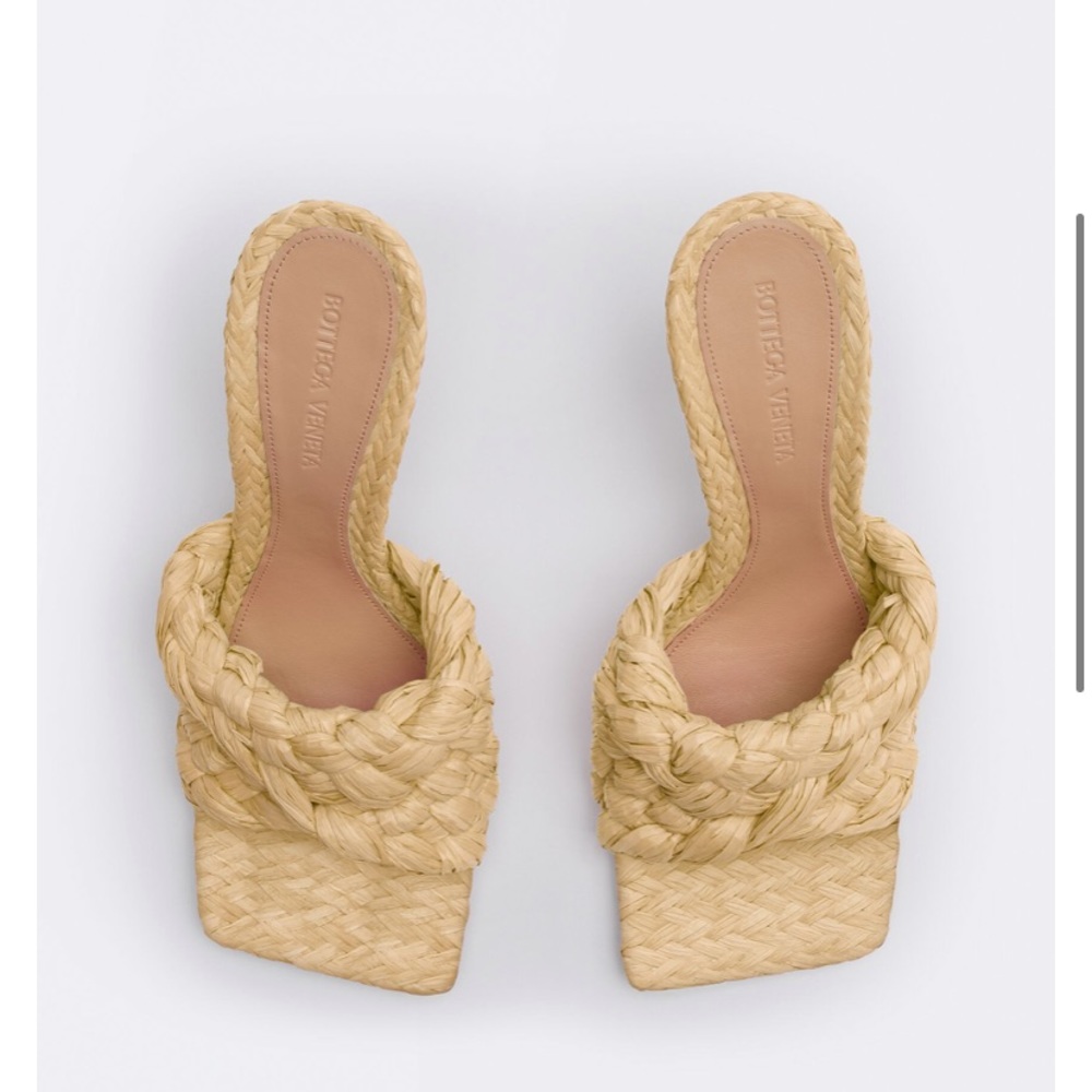 Bottega Veneta Stretch Macademia Heels